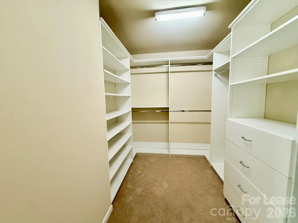 1009 Providence Forest Drive Matthews NC 28104