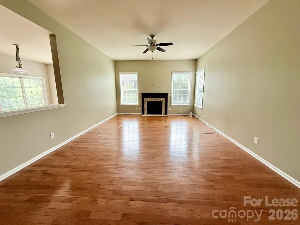 1009 Providence Forest Drive Matthews NC 28104