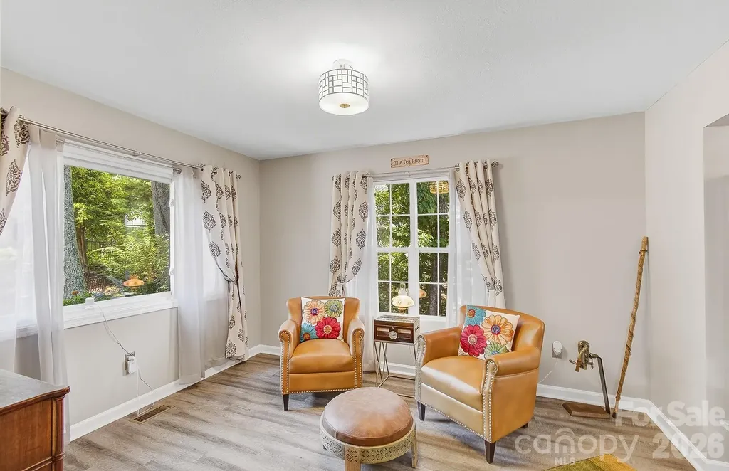 28 Secretariat Drive Hendersonville NC 28792