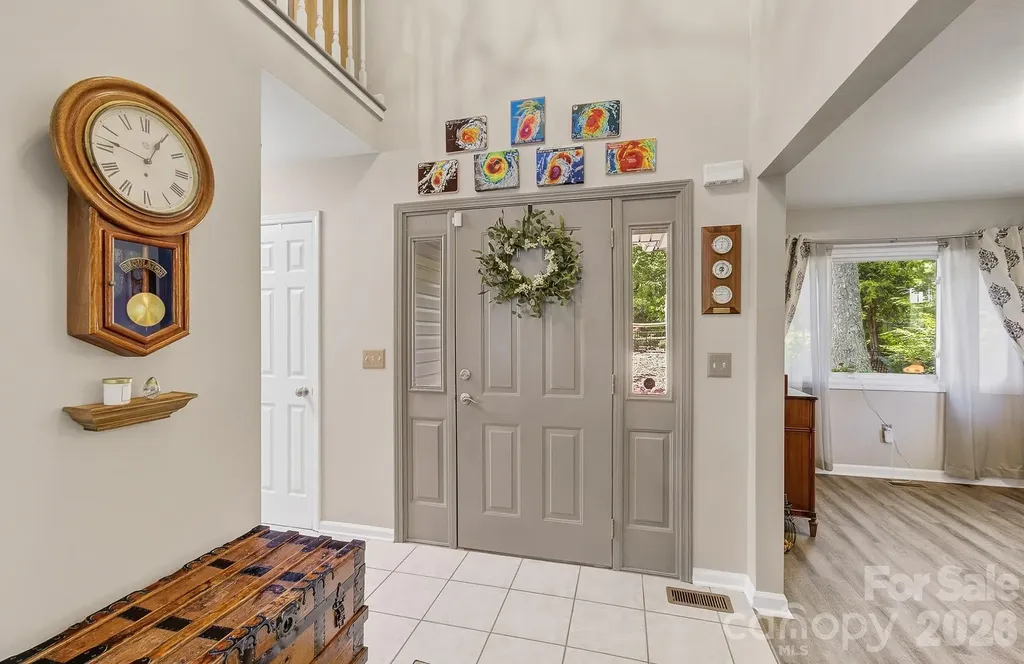 28 Secretariat Drive Hendersonville NC 28792