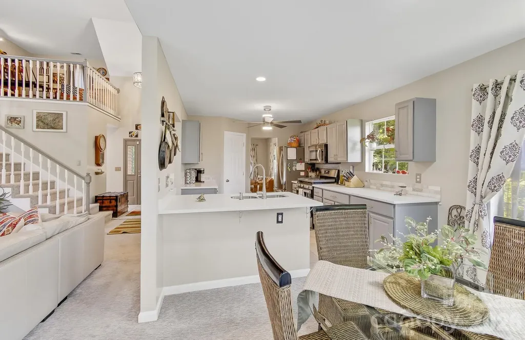 28 Secretariat Drive Hendersonville NC 28792
