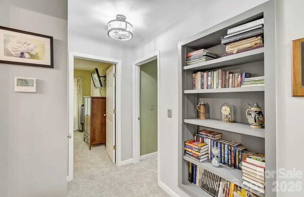 28 Secretariat Drive Hendersonville NC 28792