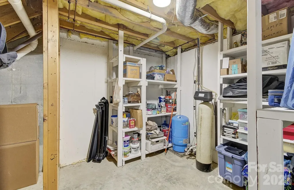 28 Secretariat Drive Hendersonville NC 28792