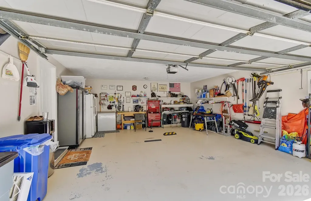 28 Secretariat Drive Hendersonville NC 28792