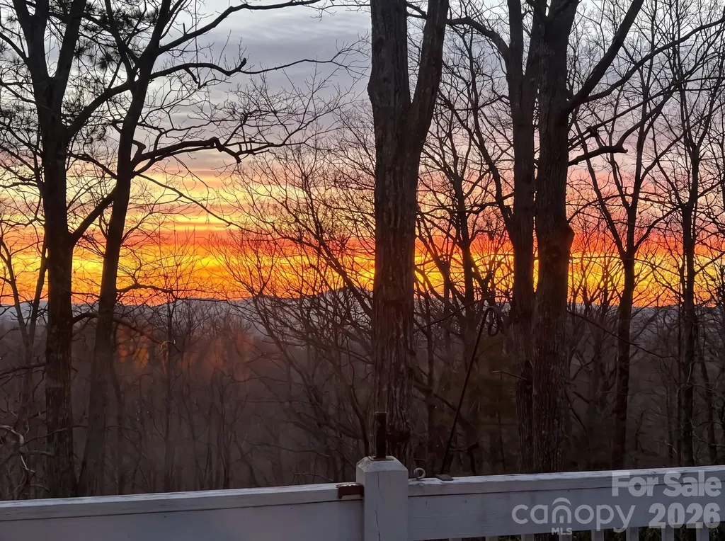 28 Secretariat Drive Hendersonville NC 28792
