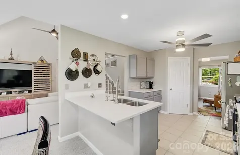 28 Secretariat Drive Hendersonville NC 28792