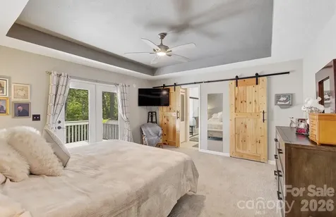 28 Secretariat Drive Hendersonville NC 28792