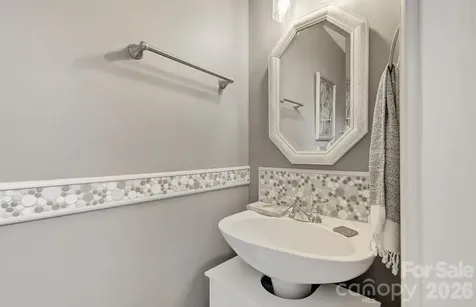 28 Secretariat Drive Hendersonville NC 28792