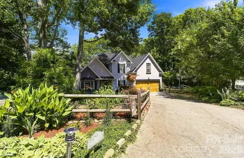 28 Secretariat Drive Hendersonville NC 28792