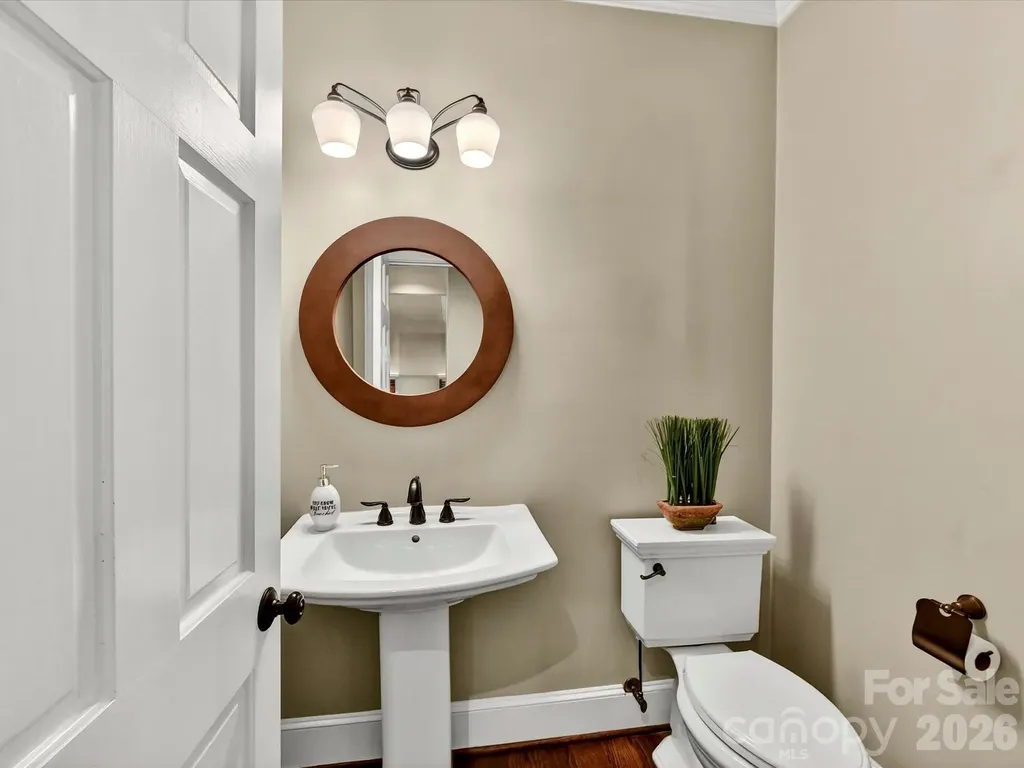 2630 Alanby Lane Charlotte NC 28270