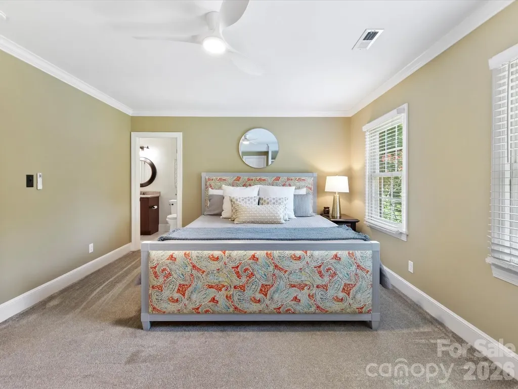 2630 Alanby Lane Charlotte NC 28270