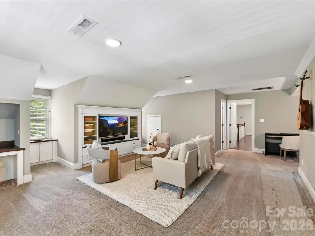 2630 Alanby Lane Charlotte NC 28270