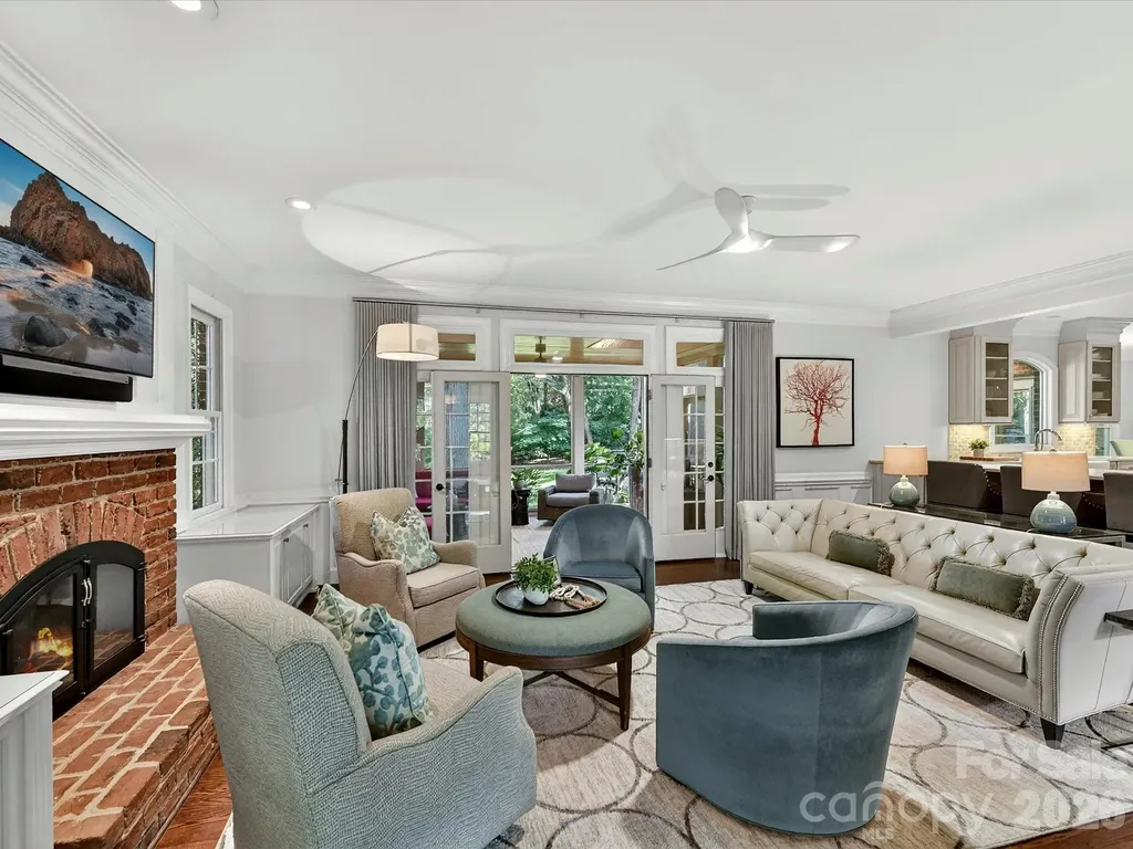 2630 Alanby Lane Charlotte NC 28270