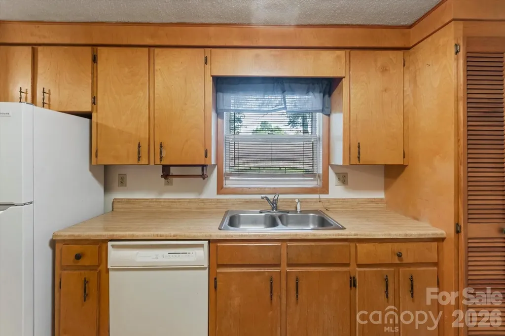 43 Open Valley Road Marion NC 28752