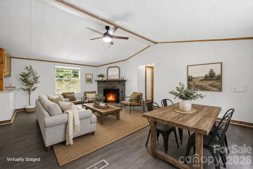 55 Twin Oaks Lane Spruce Pine NC 28777