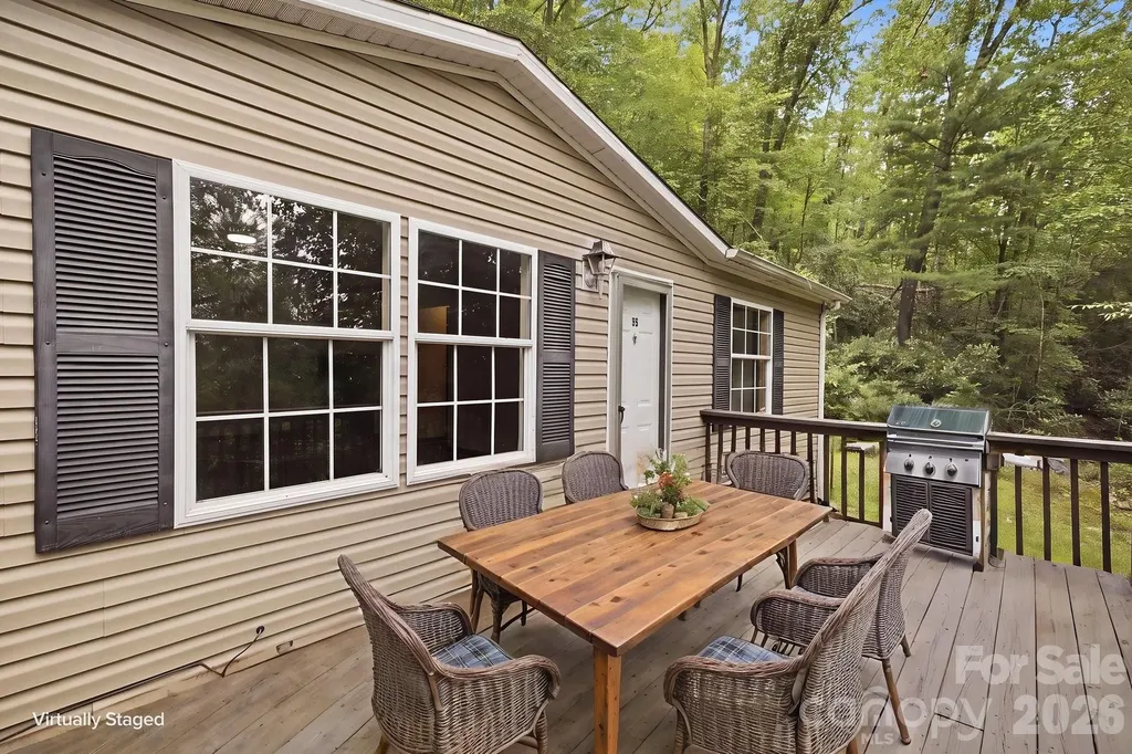 55 Twin Oaks Lane Spruce Pine NC 28777