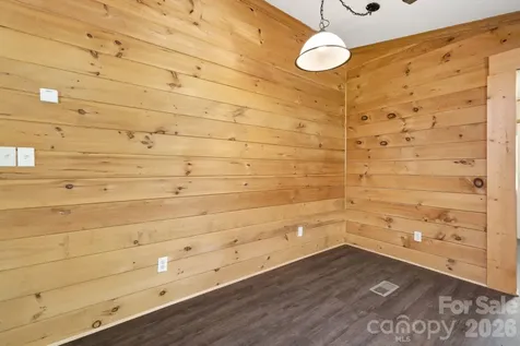 55 Twin Oaks Lane Spruce Pine NC 28777