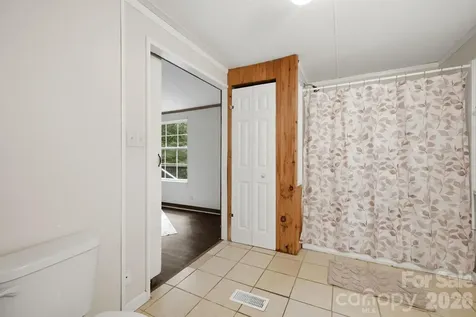 55 Twin Oaks Lane Spruce Pine NC 28777