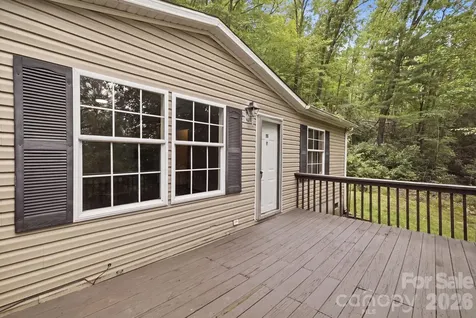 55 Twin Oaks Lane Spruce Pine NC 28777
