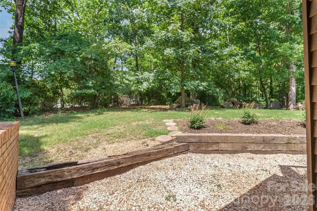 3538 Colony Crossing Drive Charlotte NC 28226