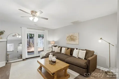 9004 Nolley Court Charlotte NC 28270