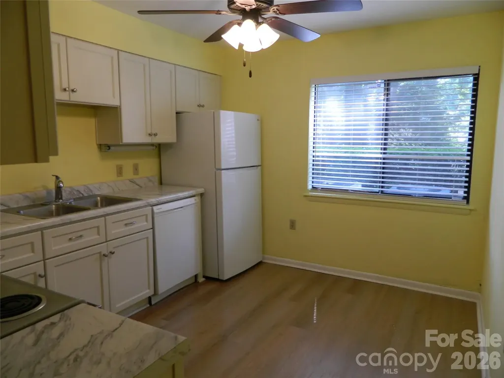 4902 Spring Lake Drive Charlotte NC 28212