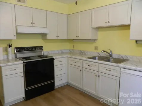 4902 Spring Lake Drive Charlotte NC 28212