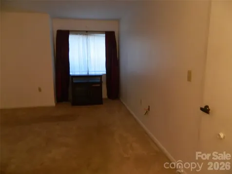 4902 Spring Lake Drive Charlotte NC 28212