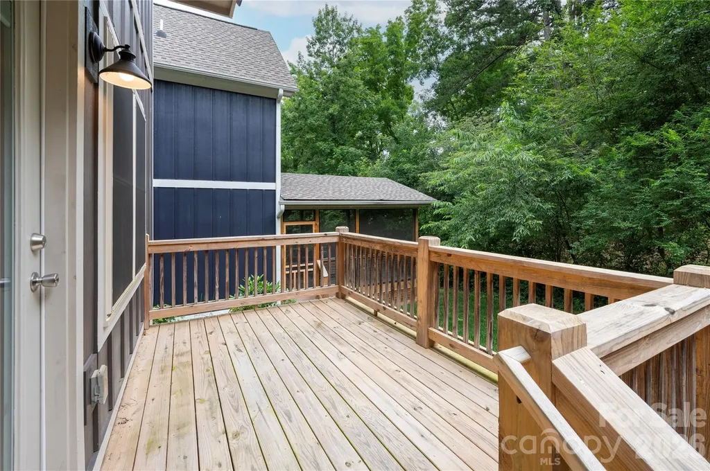 60 Wheeler Road Weaverville NC 28787