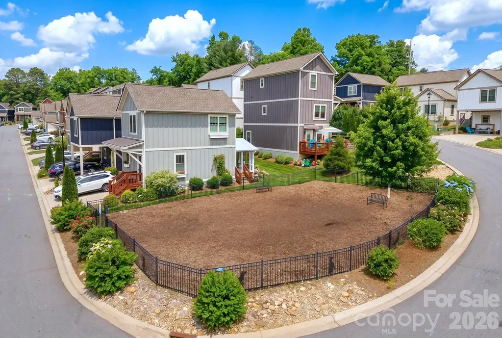 60 Wheeler Road Weaverville NC 28787