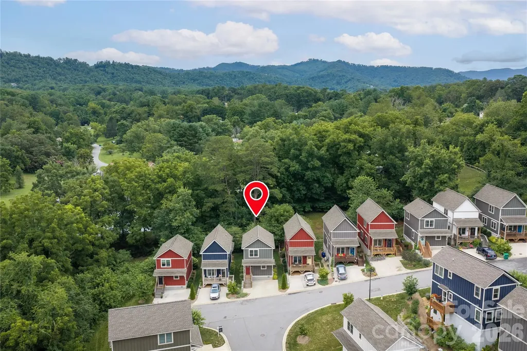 60 Wheeler Road Weaverville NC 28787