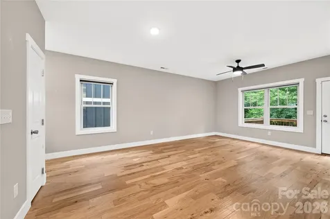 60 Wheeler Road Weaverville NC 28787