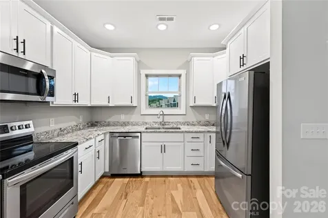 60 Wheeler Road Weaverville NC 28787