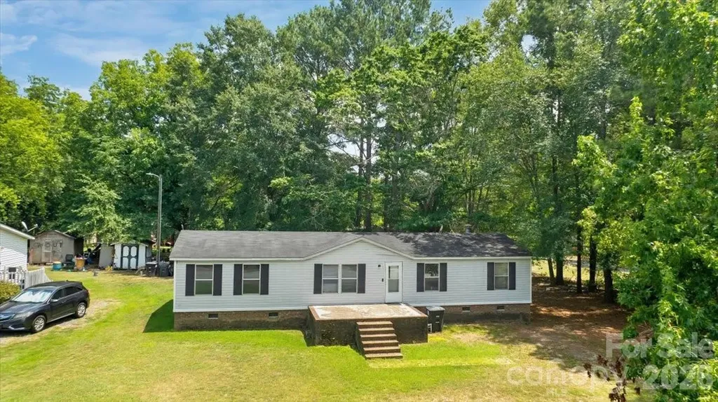 109 Maynard Avenue Wadesboro NC 28170