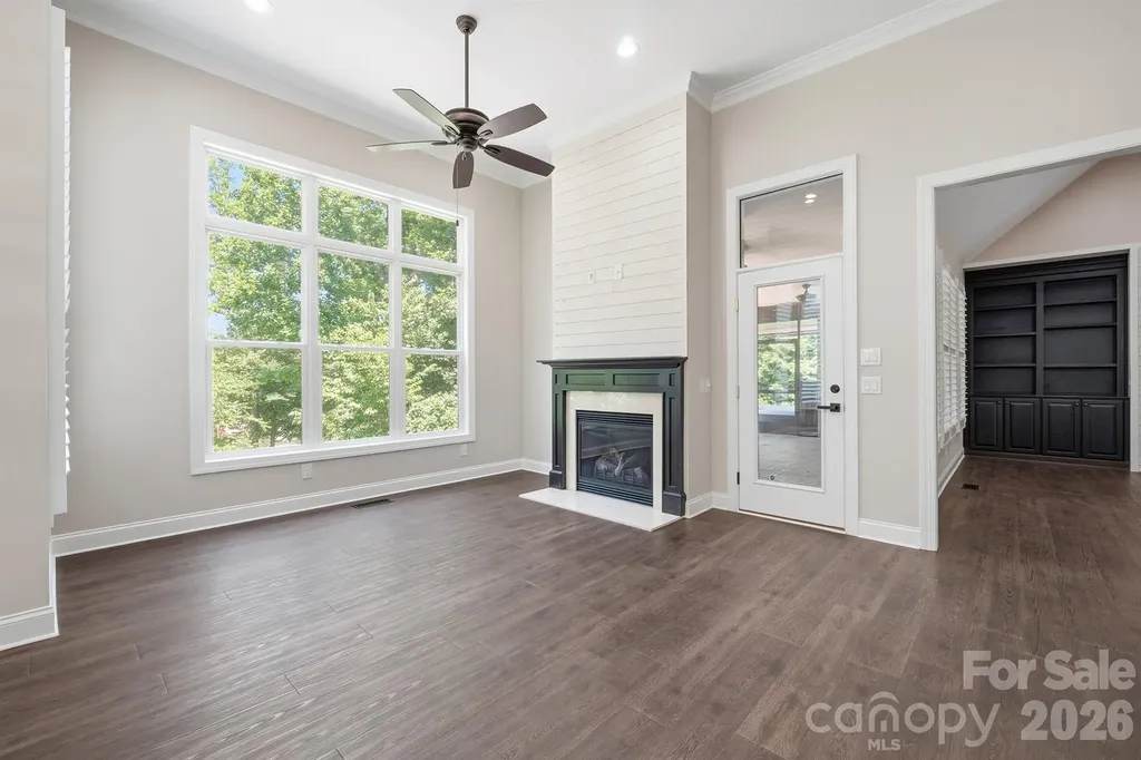 4412 Lake Forest Road Denver NC 28037
