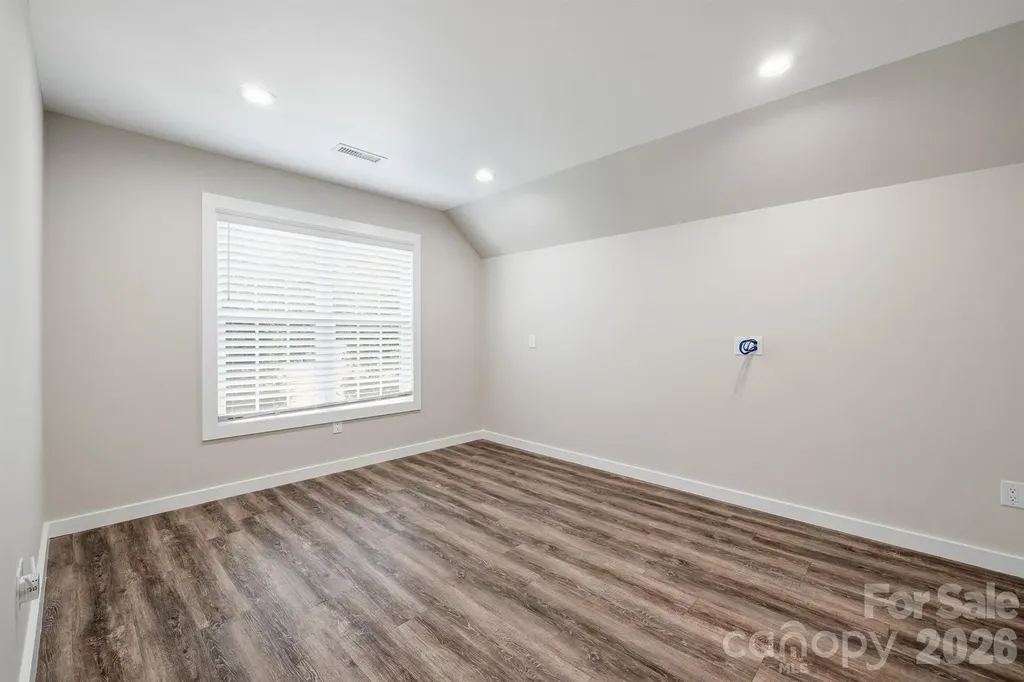 4412 Lake Forest Road Denver NC 28037