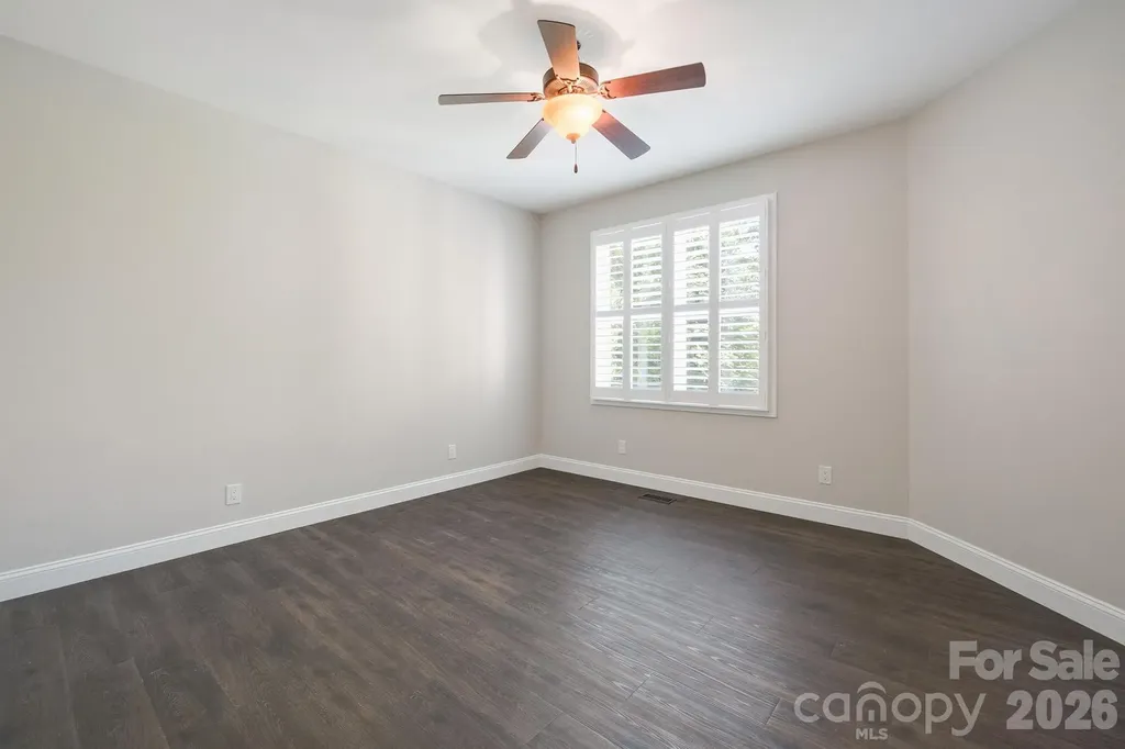 4412 Lake Forest Road Denver NC 28037