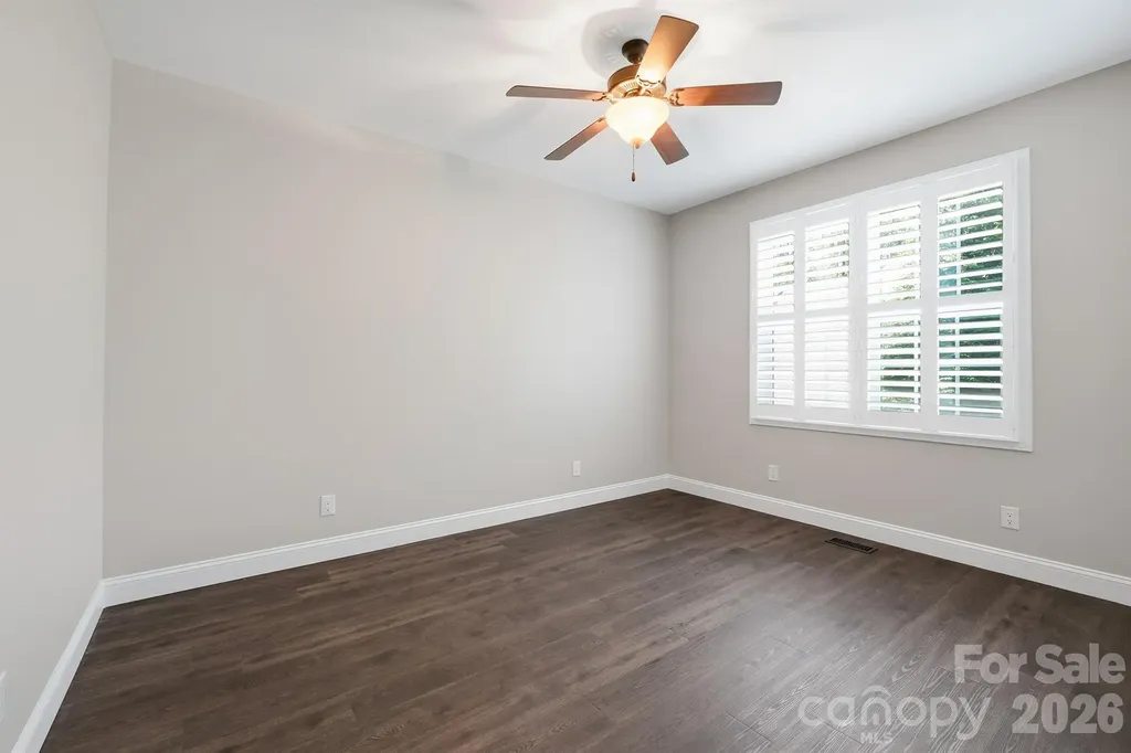 4412 Lake Forest Road Denver NC 28037