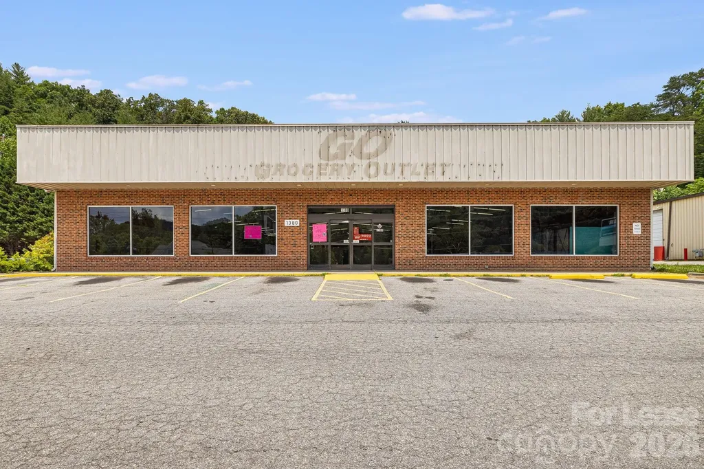 1380 Tunnel Road Asheville NC 28805