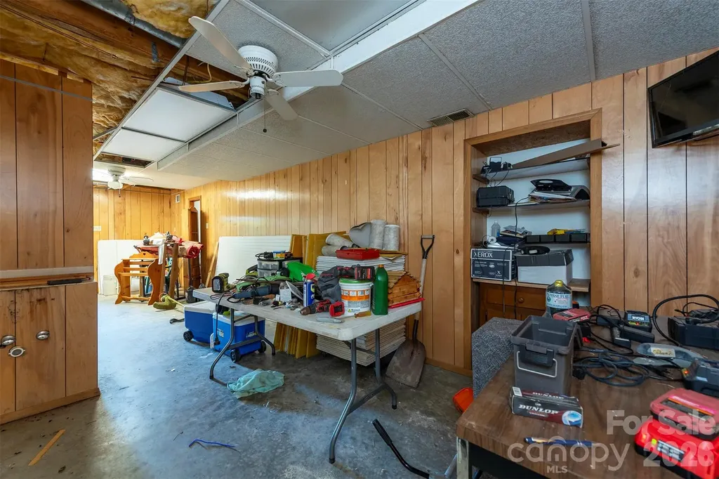 35 Upper Moffitt Road Asheville NC 28805