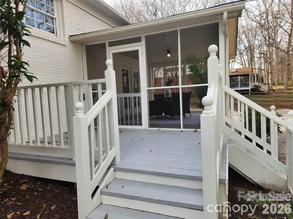 2411 Kimway Drive Matthews NC 28105