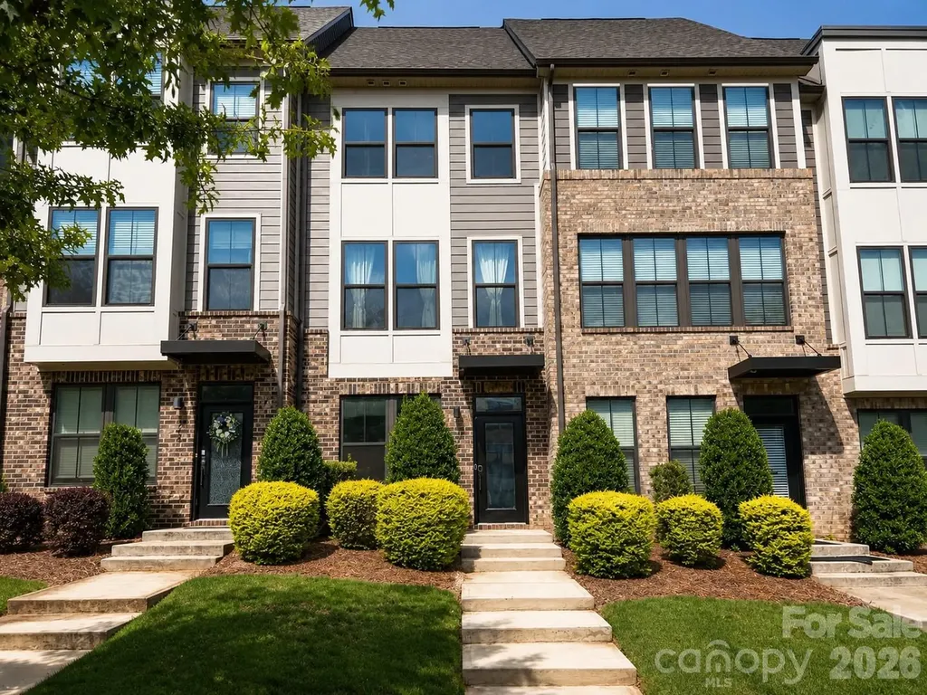 658 Uwharrie River Road Charlotte NC 28211