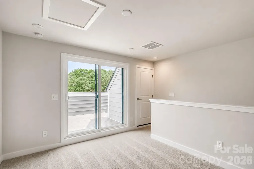658 Uwharrie River Road Charlotte NC 28211