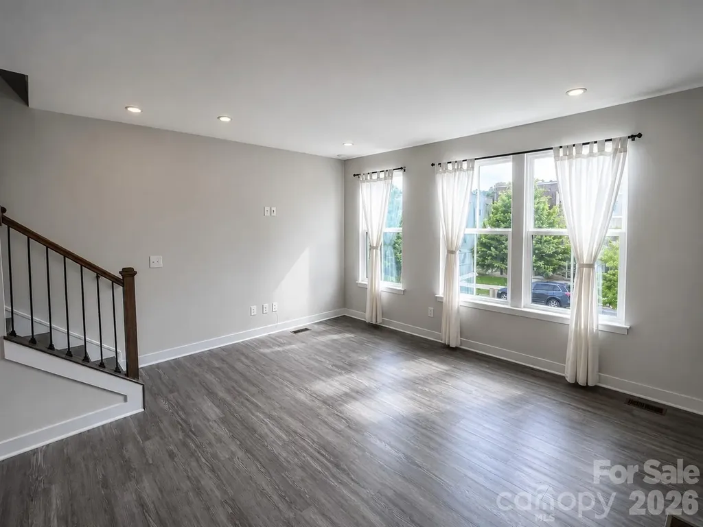 658 Uwharrie River Road Charlotte NC 28211