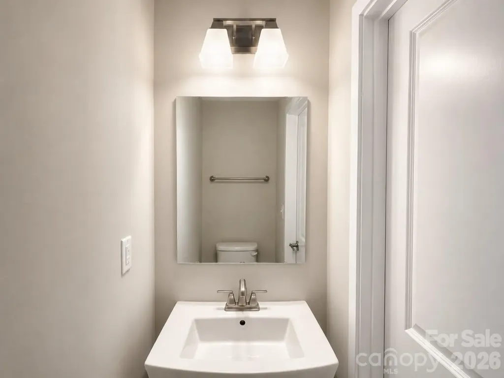 658 Uwharrie River Road Charlotte NC 28211