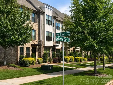 658 Uwharrie River Road Charlotte NC 28211