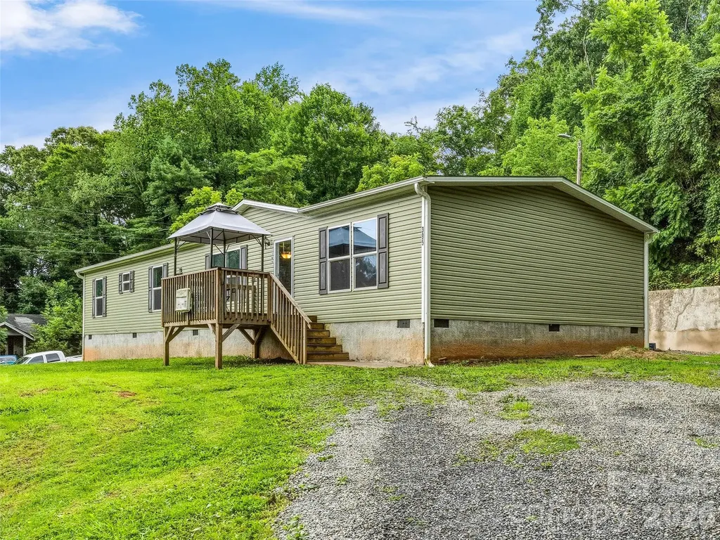 395 Old Us 19 23 Highway Candler NC 28715