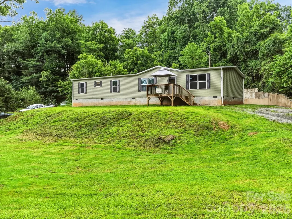 395 Old Us 19 23 Highway Candler NC 28715