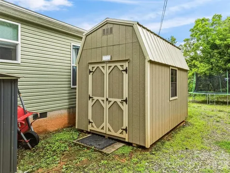 395 Old Us 19 23 Highway Candler NC 28715