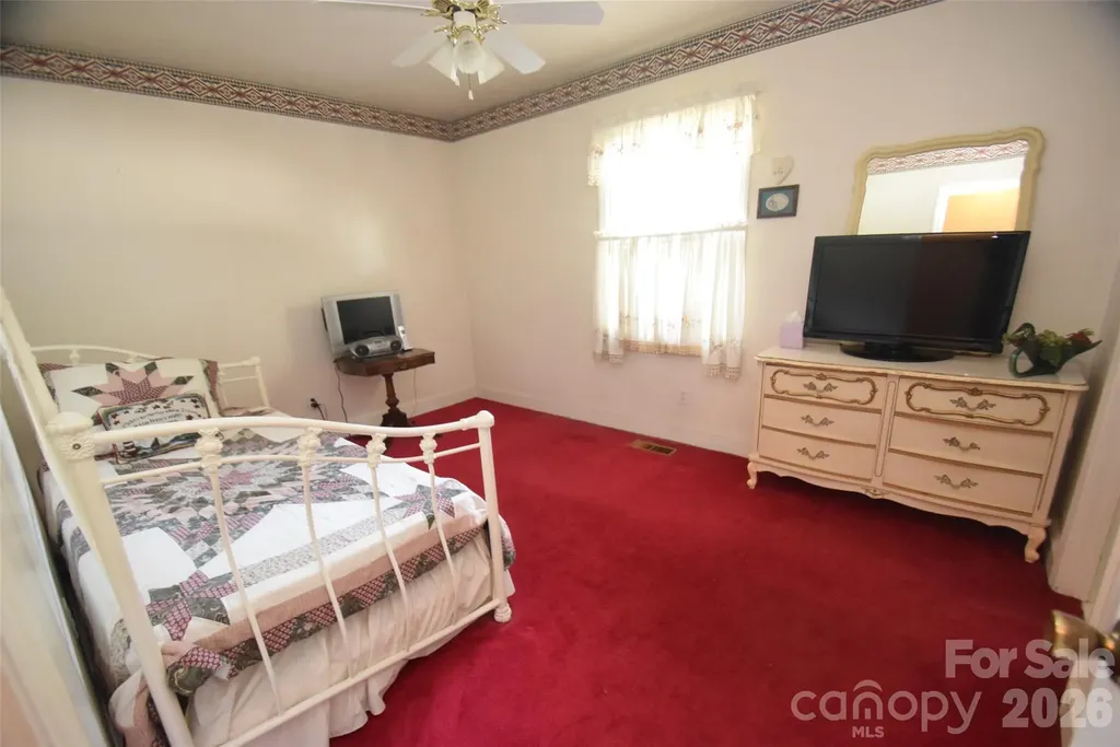 531 Seneca Place Charlotte NC 28210